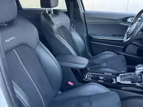 Kia Proceed (2023) thumbnail 8