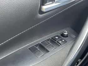 Toyota Corolla (2023) thumbnail 39