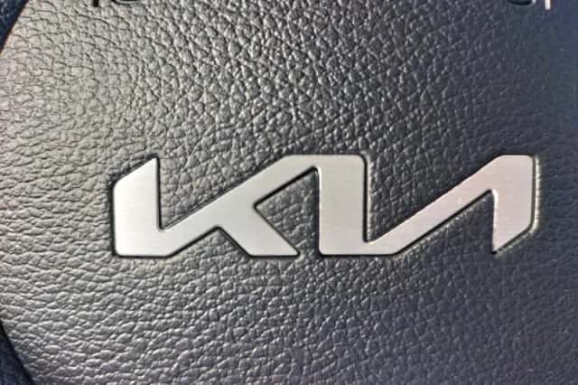 Kia Proceed (2023) thumbnail 11