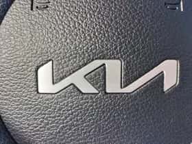 Kia Proceed (2023) thumbnail 11
