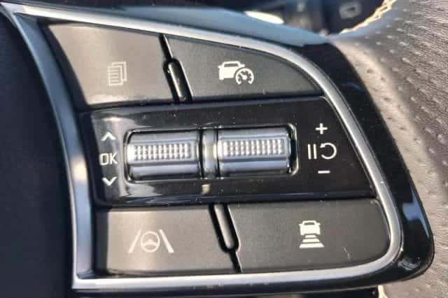Kia Proceed (2023) thumbnail 12