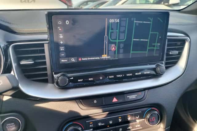 Kia Proceed (2023) thumbnail 25