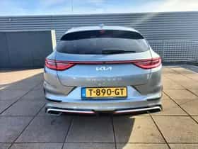 Kia Proceed (2023) thumbnail 5