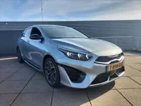 Kia Proceed (2023) thumbnail 8