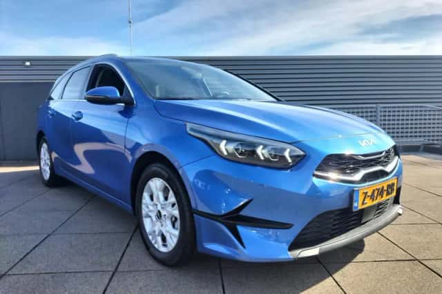 Kia Ceed Sportswagon (2024) thumbnail 2