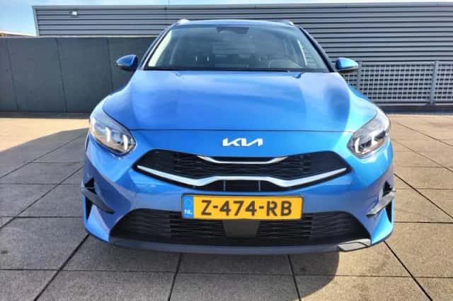 Kia Ceed Sportswagon (2024) thumbnail 3