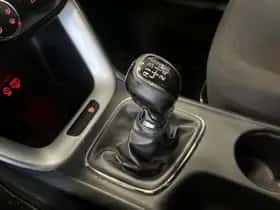 Kia Ceed (2016) thumbnail 18