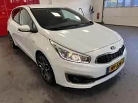 Kia Ceed (2016) thumbnail 24