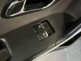 Kia Ceed (2016) thumbnail 29