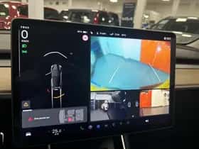 Tesla Model 3 (2019) thumbnail 33