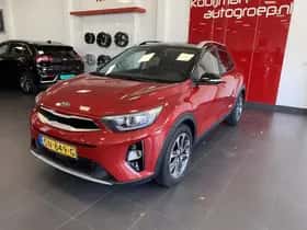 Kia Stonic (2018) thumbnail 39