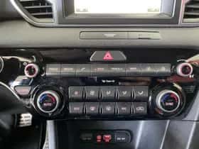 Kia Sportage (2016) thumbnail 14
