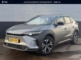 Kia EV6 (2022) thumbnail 43