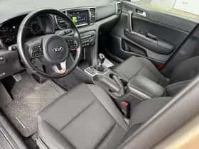 Kia Sportage (2016) thumbnail 33