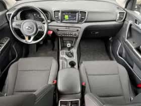 Kia Sportage (2016) thumbnail 8