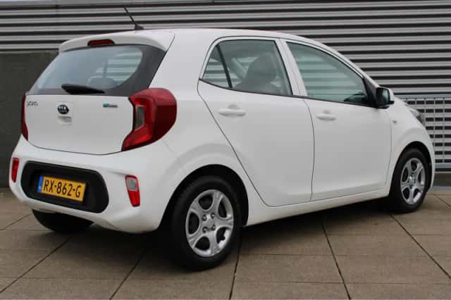 Kia Picanto (2018) thumbnail 5