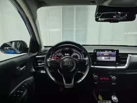 Kia Stonic (2021) thumbnail 32