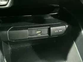 Kia Stonic (2021) thumbnail 54