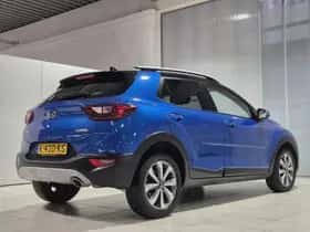 Kia Stonic (2021) thumbnail 8