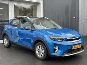Kia Stonic (2023) thumbnail 3