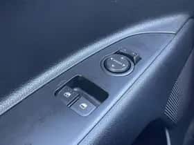 Kia Stonic (2023) thumbnail 39