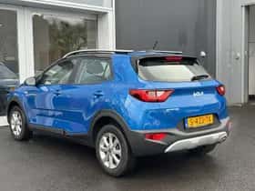Kia Stonic (2023) thumbnail 5
