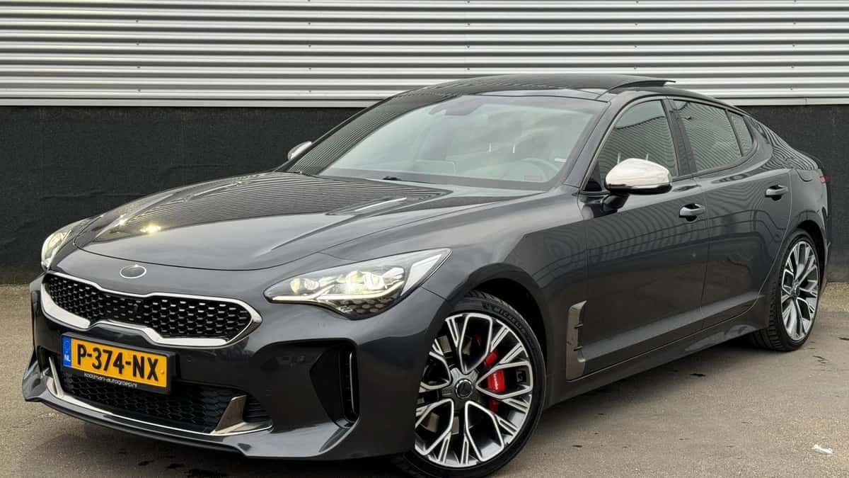 Kia Stinger (2019) — foto 1