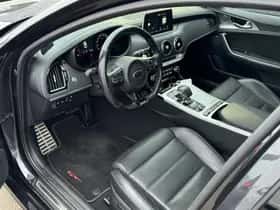 Kia Stinger (2019) thumbnail 12