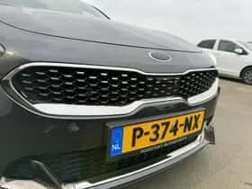 Kia Stinger (2019) thumbnail 39