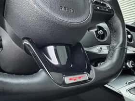 Kia Stinger (2019) thumbnail 65