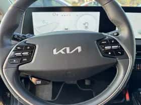 Kia EV6 (2024) thumbnail 13