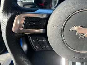 Ford Mustang thumbnail 36