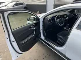 Kia XCeed (2023) thumbnail 17