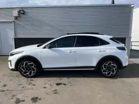 Kia XCeed (2023) thumbnail 3