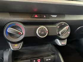 Kia Stonic (2020) thumbnail 17