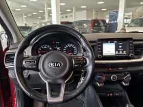 Kia Stonic (2020) thumbnail 5
