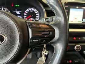 Kia Stonic (2020) thumbnail 8