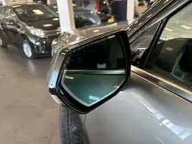Kia EV9 (2024) thumbnail 2