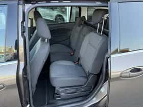 Ford Grand C-Max (2019) thumbnail 38