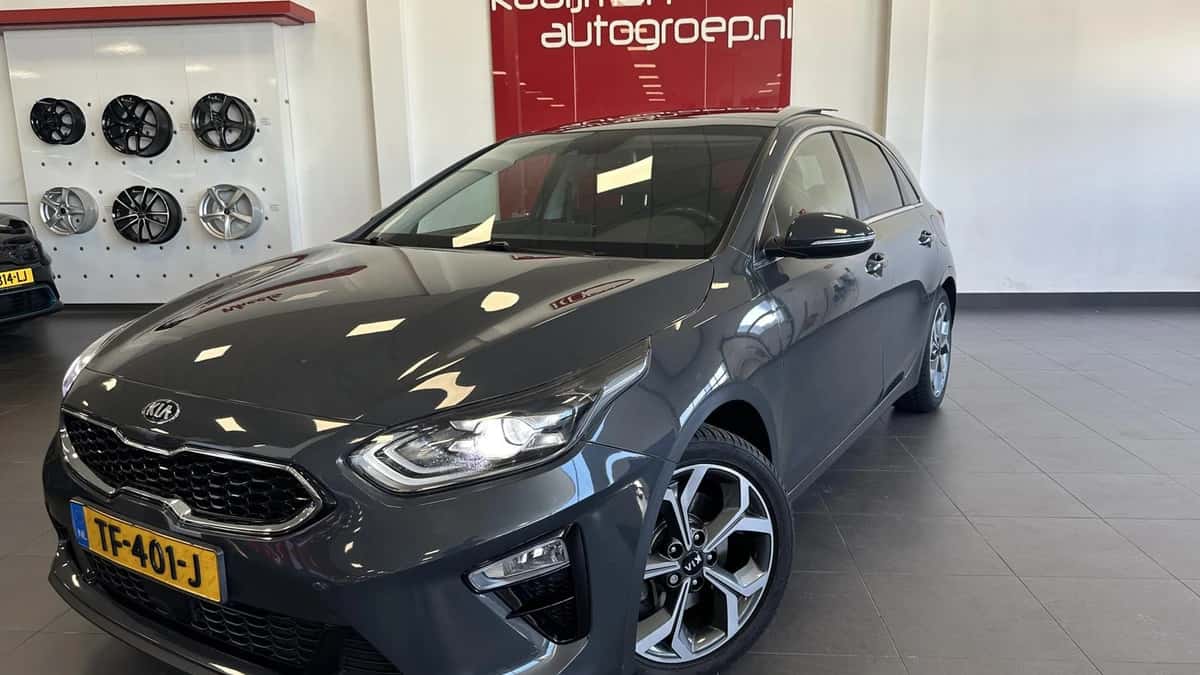 Kia Ceed (2018) — foto 1