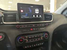 Kia Ceed (2018) thumbnail 28