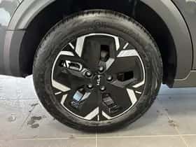 Kia Niro EV (2024) thumbnail 65