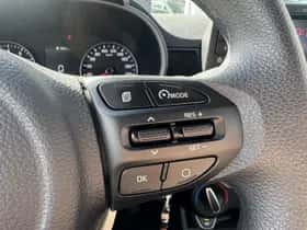 Kia Picanto (2024) thumbnail 16