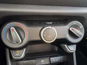 Kia Picanto (2024) thumbnail 42