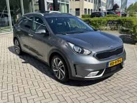 Kia Niro (2017) thumbnail 3
