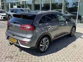 Kia Niro (2017) thumbnail 67