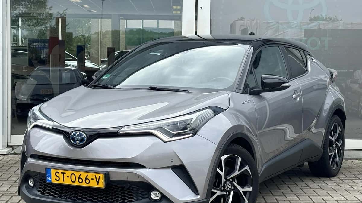 Toyota C-HR (2018) — foto 1