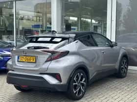 Toyota C-HR (2018) thumbnail 12