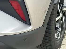 Toyota C-HR (2018) thumbnail 56