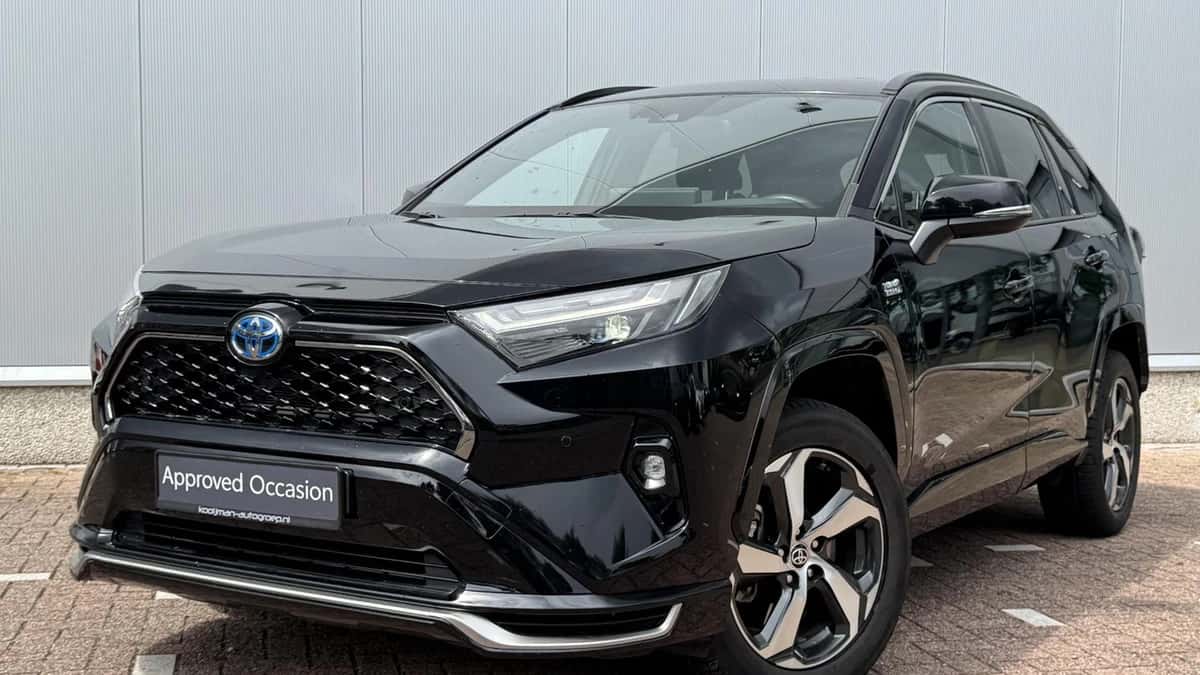 Toyota RAV4 (2023) — foto 1